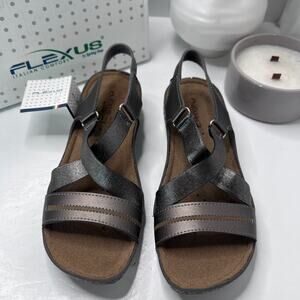Flexus by Spring Step Lineata Strappy Sandals Pewter Women 7.5/EU 38 NWB Casual
